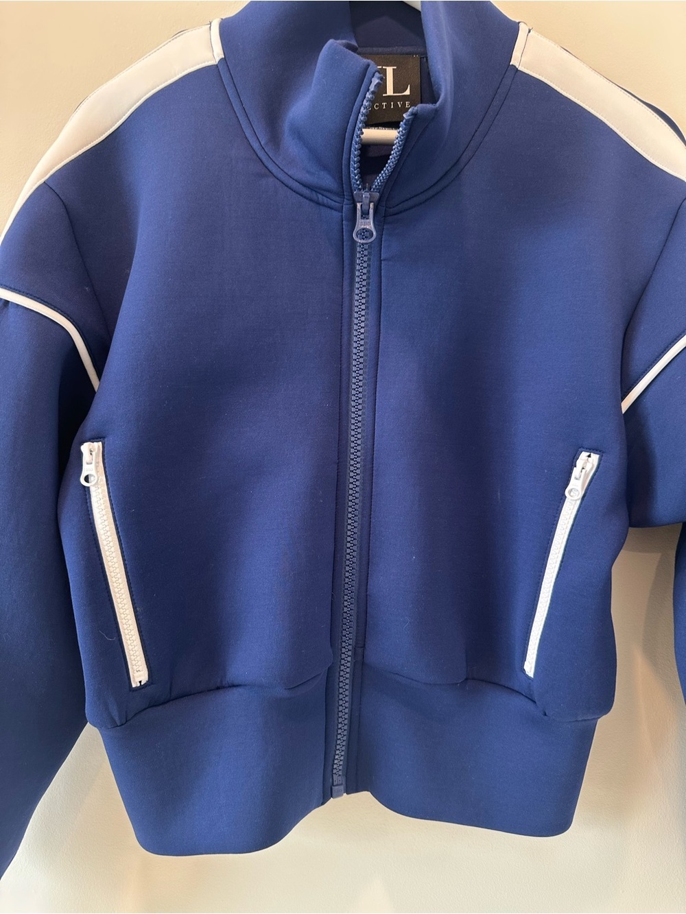 IVL Scuba Jacket in Navy White Size XS Pilates Athleisure Activewear Revolve - Picture 7 of 12